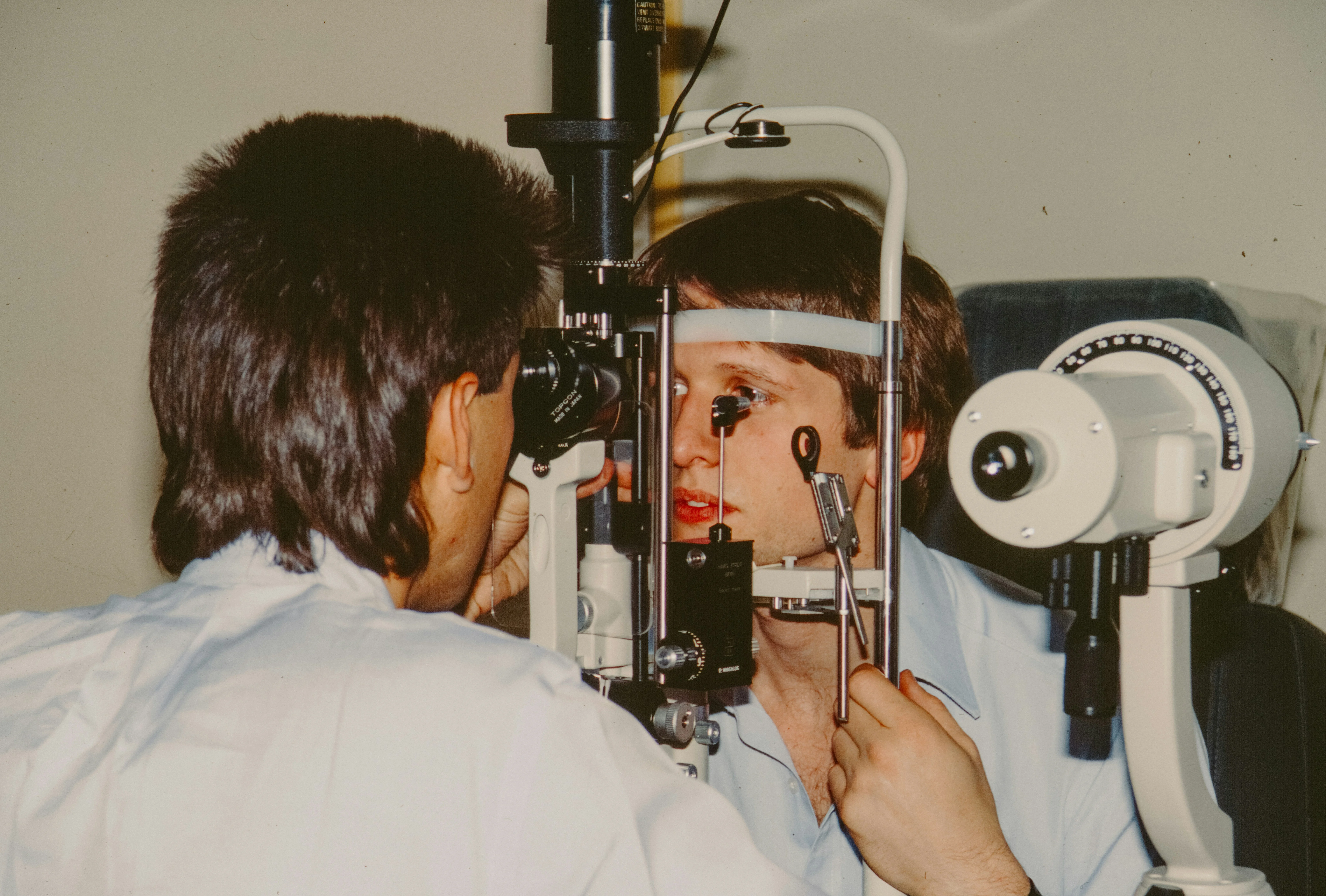 Lens consultation services in Coimbatore
